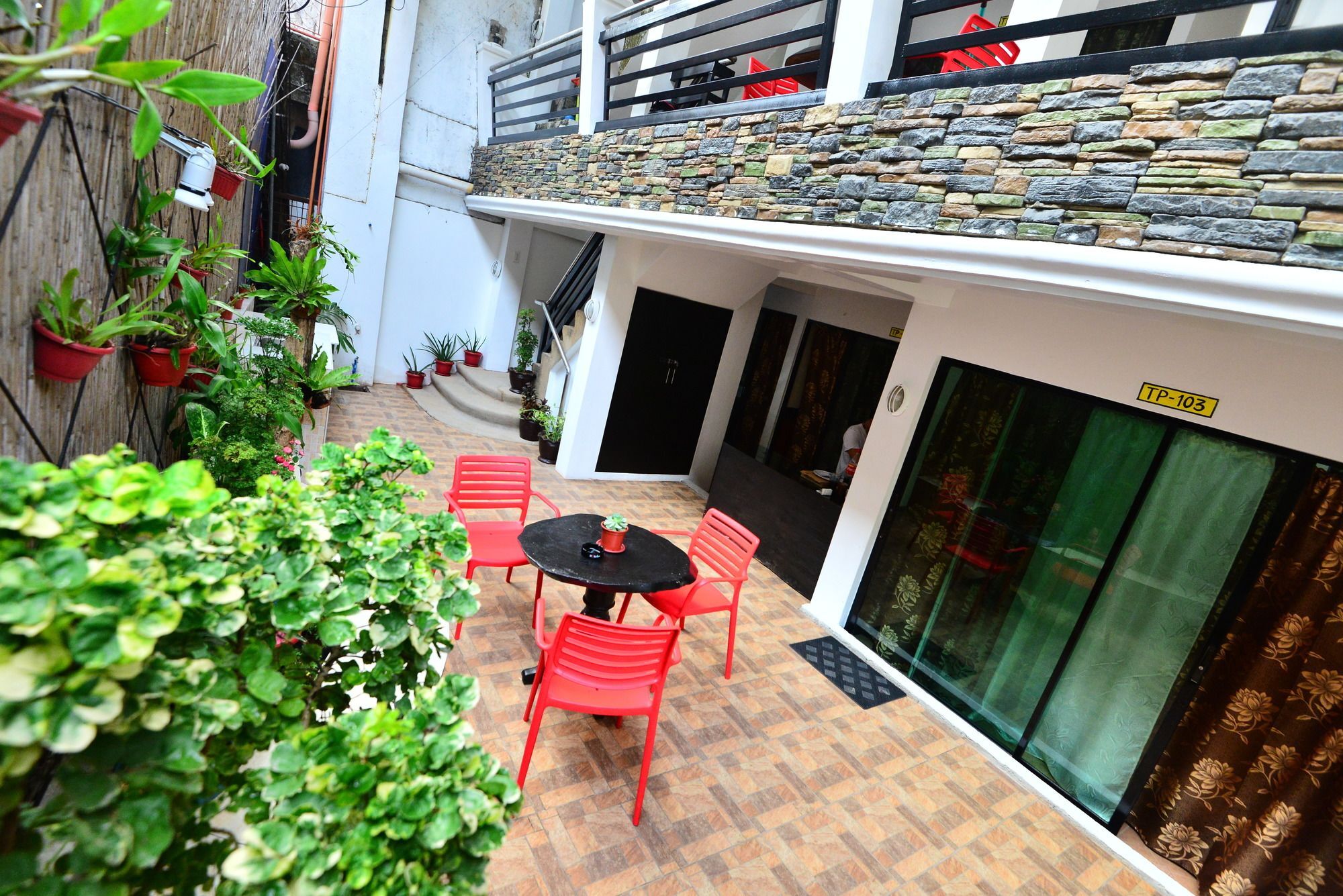 Travellers Pad Boracay Hostel Balabag  Εξωτερικό φωτογραφία
